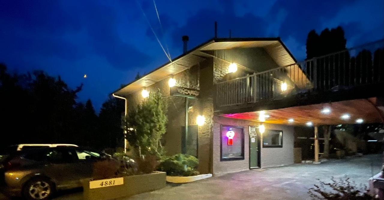 Destination Inn Radium Hot Springs Bagian luar foto