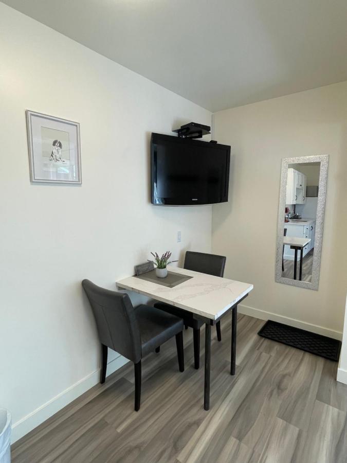 Destination Inn Radium Hot Springs Bagian luar foto