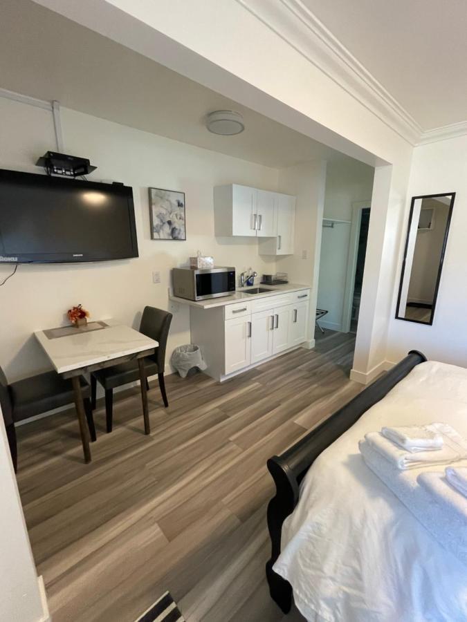 Destination Inn Radium Hot Springs Bagian luar foto